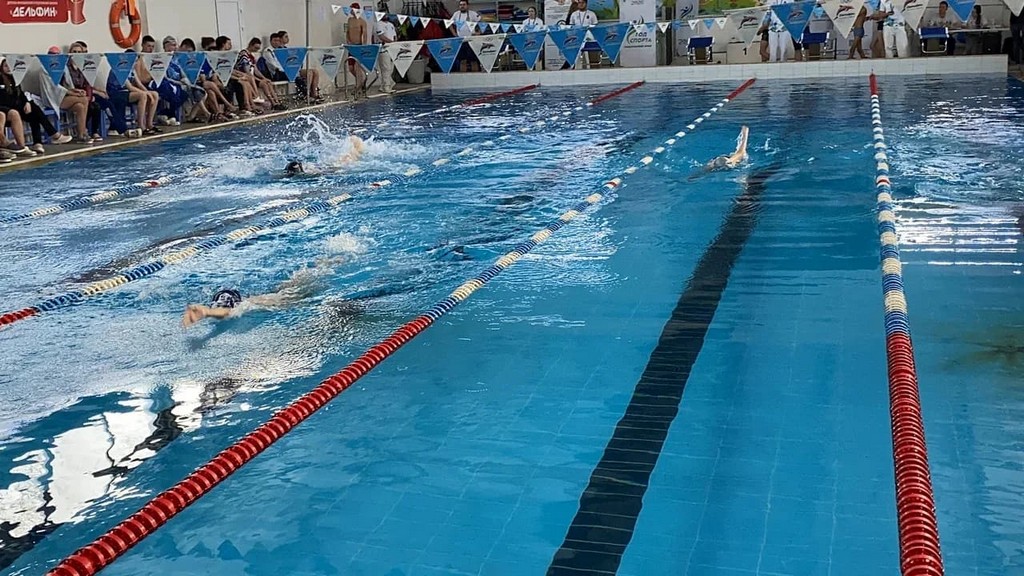 В бассейне "Дельфин" прошли Чемпионат города Хабаровска по плаванию и Первенство по плаванию ХКСАШПСР "Лови Волну" &nbsp;среди инвалидов, а также Чемпионат Хабаровского края по плаванию среди лиц с поражением ОДА.