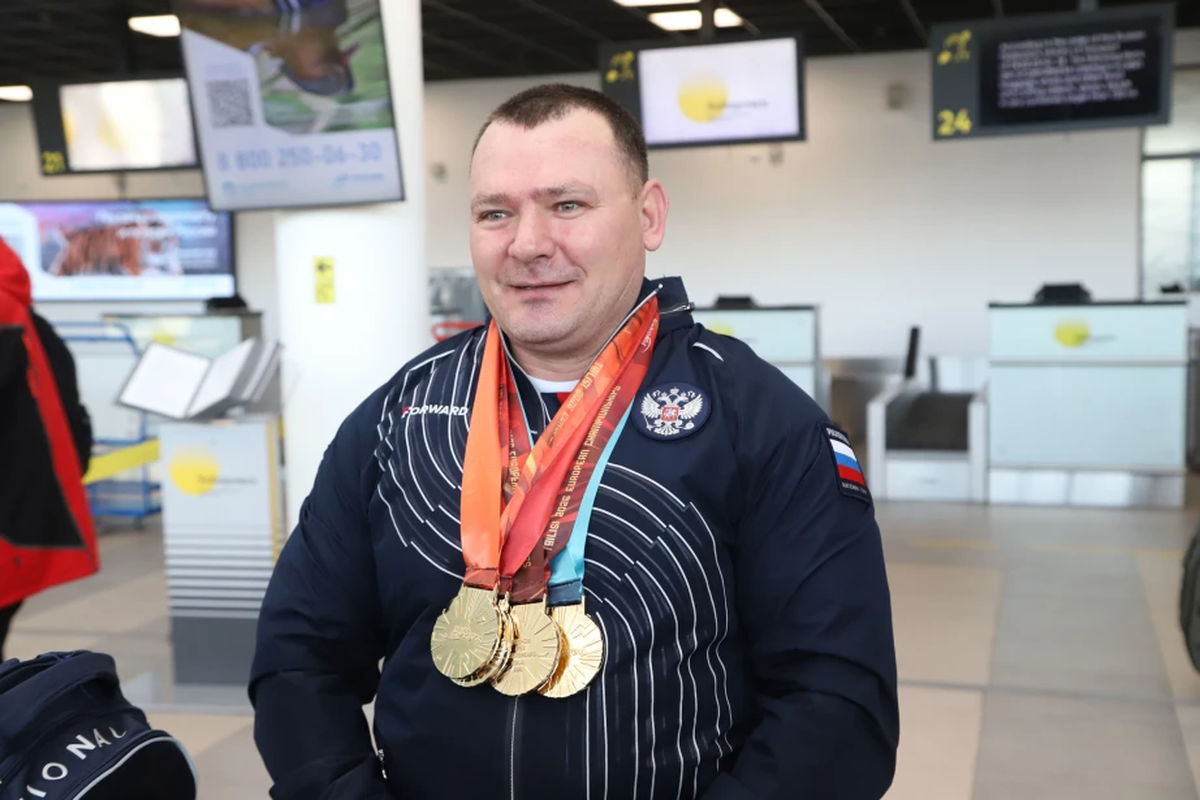 Спортсмен-паралимпиец из Хабаровского края выиграл четыре «золота» на чемпионате Европы по пауэрлифтингу