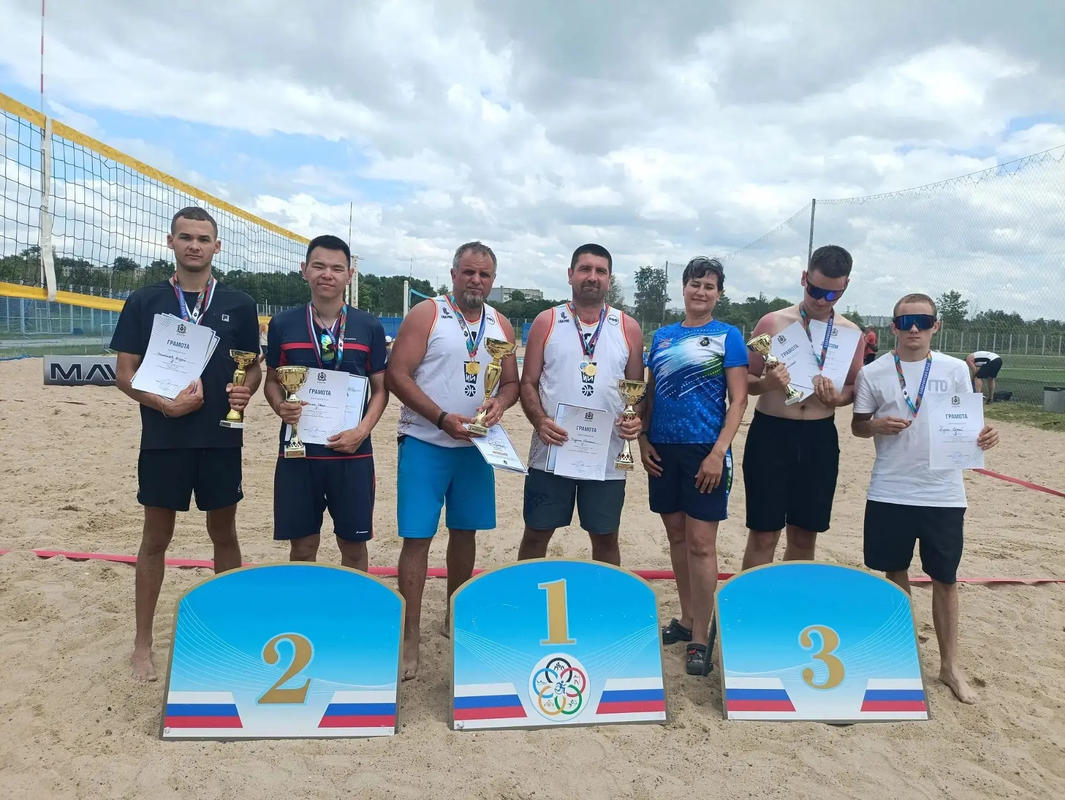 В Хабаровске прошёл чемпионат края и открытый турнир адаптивной школы по пляжному волейболу «Спорт глухих».