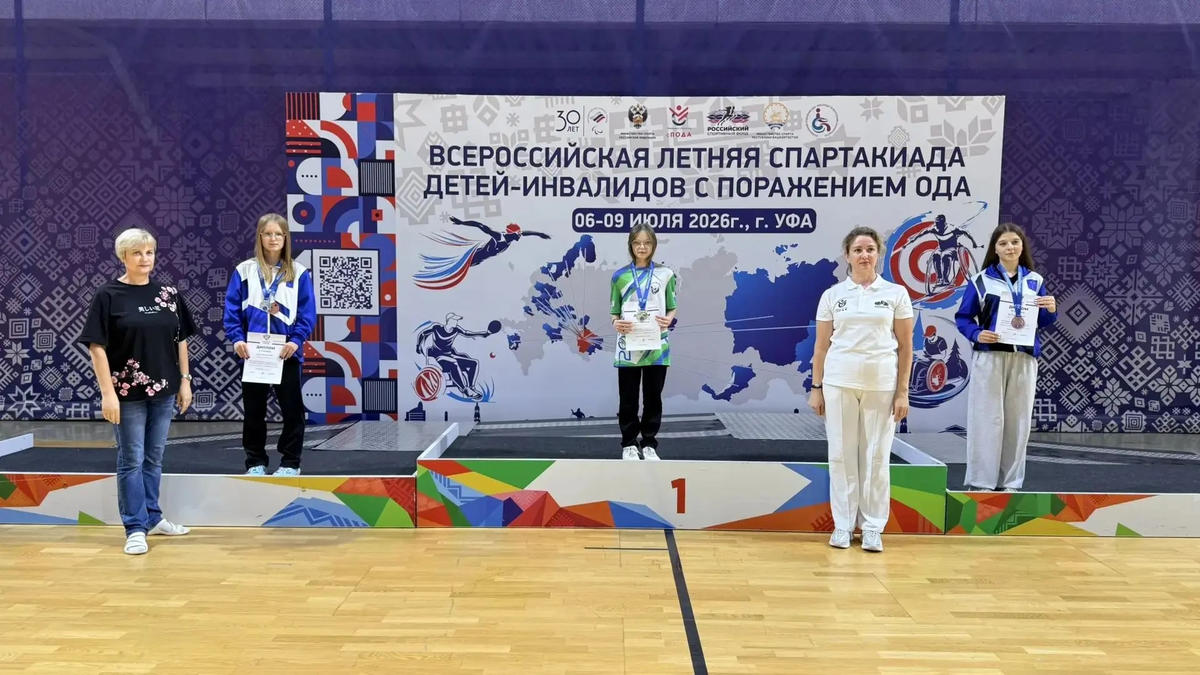 В Центре спортивной подготовки имени Римы Баталовой спортсмены соревновались в четырех дисциплинах: плавание, настольный теннис, дартс и спортивное ориентирование.